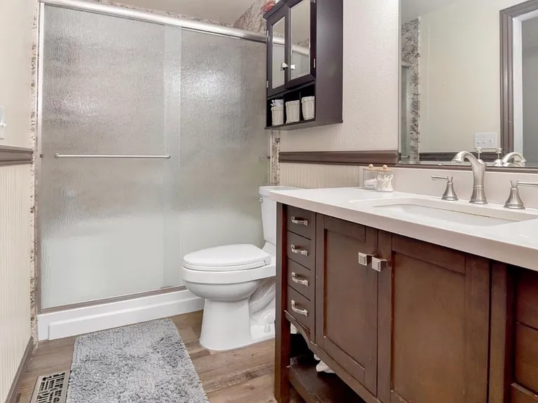 875 Eagle Ct — Photo 6