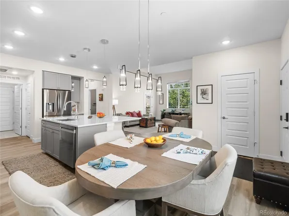 8848 S Kipling Way #205, Littleton, CO 80127