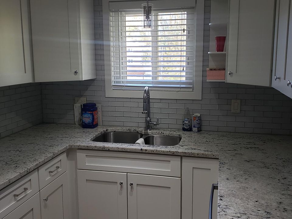 1st image of 9400 S 85th Ct