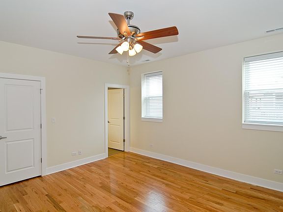 5th image of 1708 N Ashland Ave #2