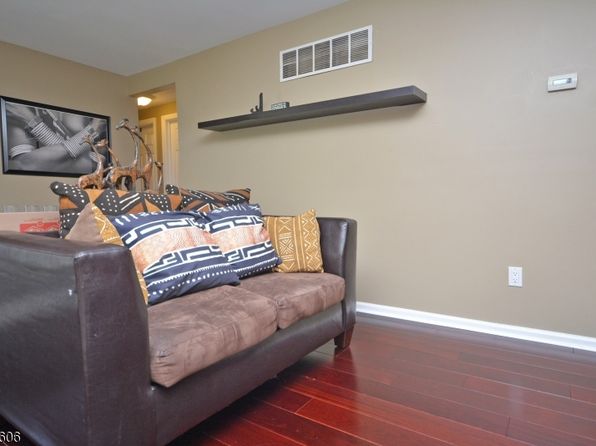 926 Sterling St, Plainfield City, NJ 07062