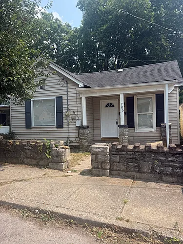 706 Florida St Photo 1