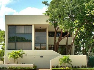 1650 Bay Dr, Miami Beach, FL 33141