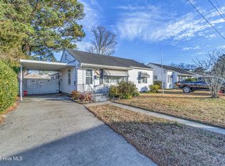206 Meekins St, Elizabeth City, NC 27909
