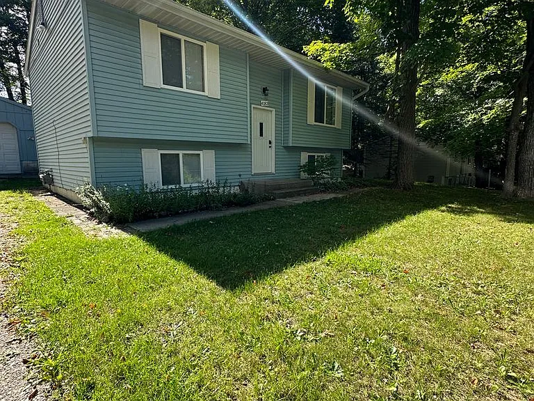 4183 Brammer Dr — Photo 2