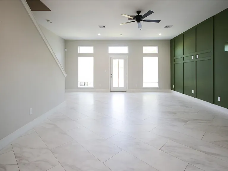 5113 Hershe St #B — Photo 5