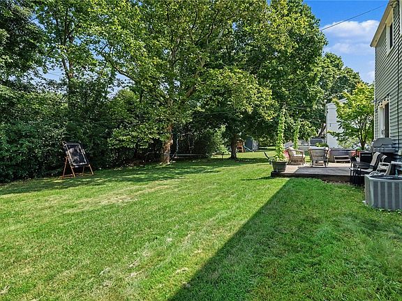 4th image of 55 Crandon Way