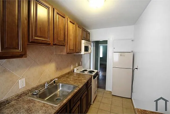 1 bed, $995 — Photo 2