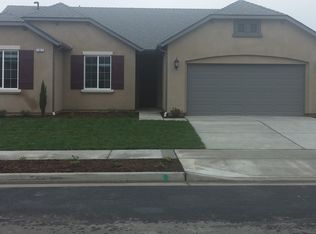 1047 Geneva Dr, Lemoore, CA 93245