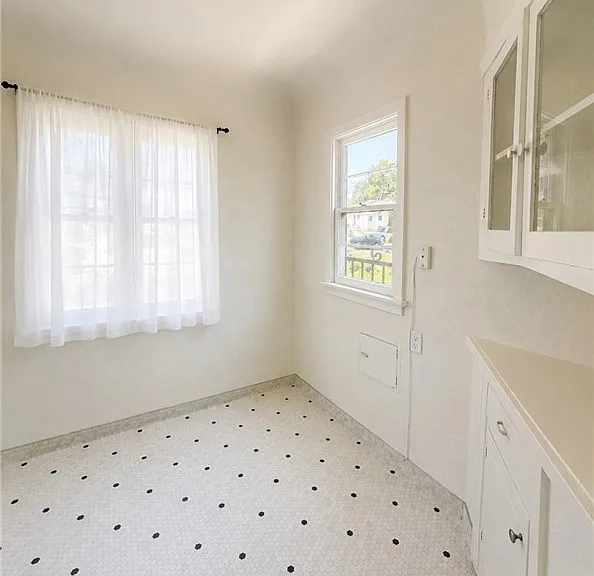 10820 Hunter Ave — Photo 12