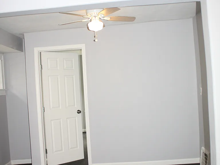5632 Highland Ave — Photo 24