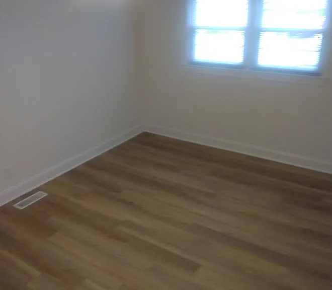 1011 Cedar Dr N — Photo 6