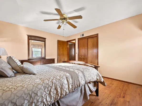 211 Woehrle Avenue image 16 of 37