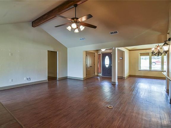 5th image of 2410 Greenbriar Ct