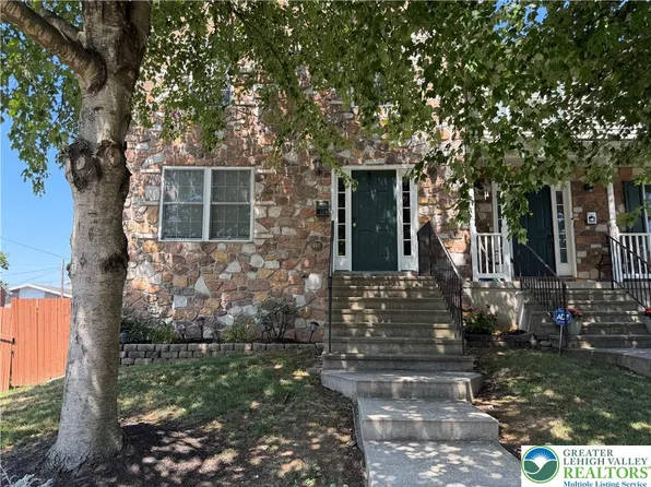 1334 Easton Rd, Hellertown, PA 18055