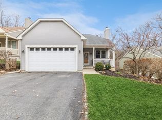 31 Forest Ave, Fox Lake, IL 60020