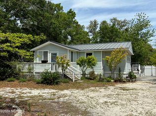 114 Stuart Ave, Southport, NC 28461