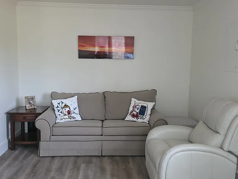 2 Lambert Ct — Photo 5
