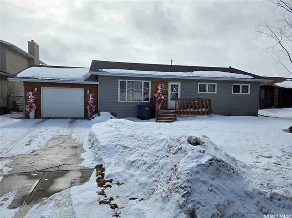 519 Carlyle AVENUE, Carlyle, SK S0C 0R0