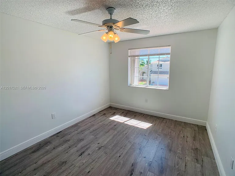 18801 NW 12th St — Photo 35
