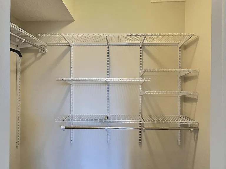 400 S Hollybrook Dr #202 — Photo 9