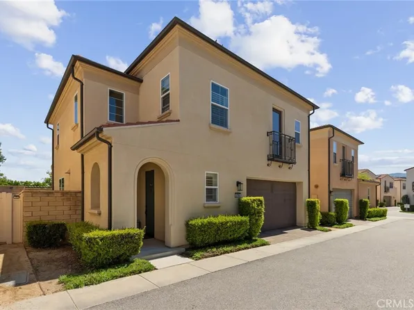 21705 Propello Dr, Santa Clarita, CA 91350