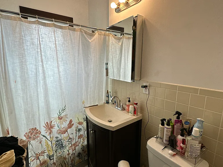 435 Walnut Ave #8 — Photo 11