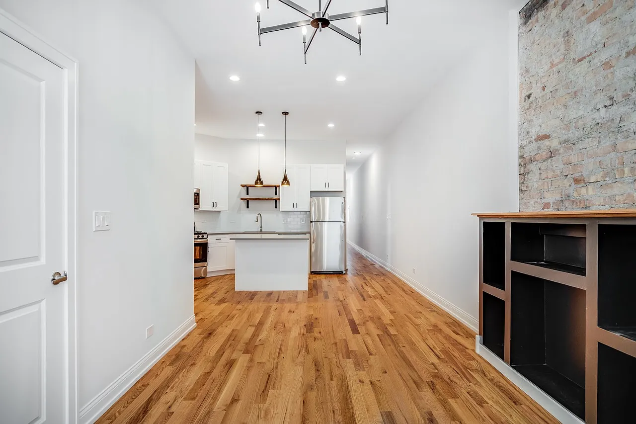 4 bed, 3.0 bath, $3,450 — Photo 3