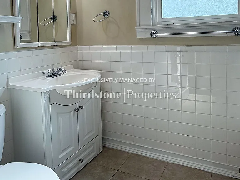 4718 Ramona Blvd — Photo 17