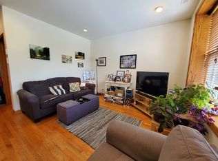 1236 W Devon Ave #2, Chicago, IL 60660