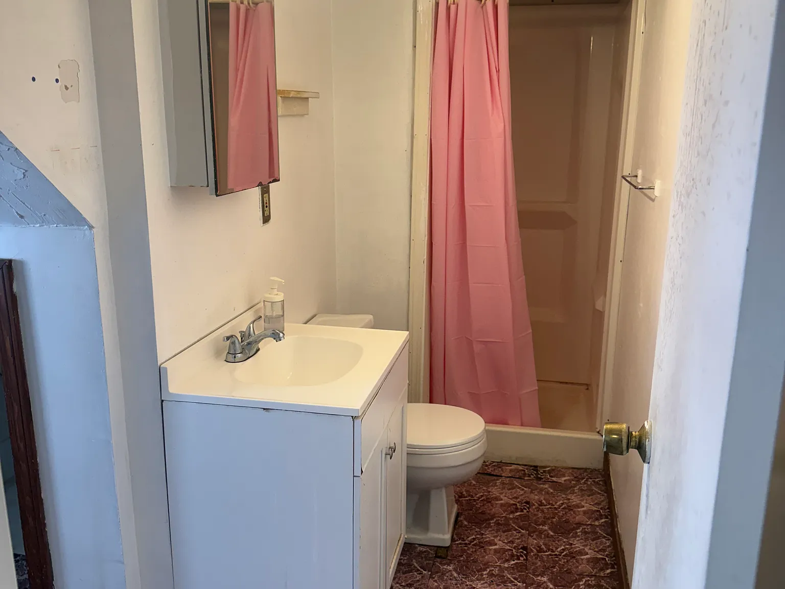 Studio, 500 sqft, $1,900 — Photo 4
