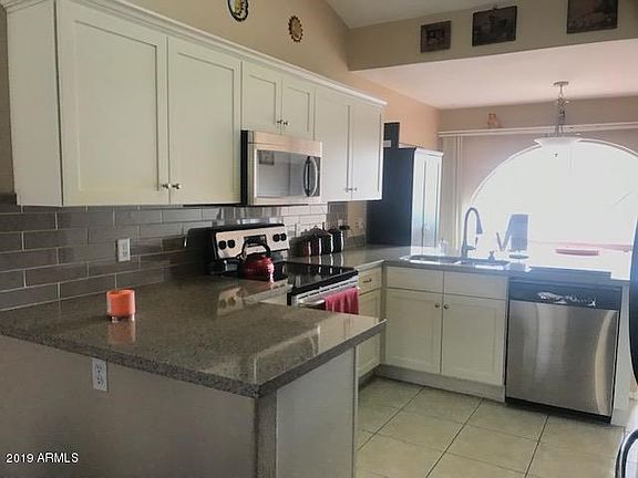 kitchen with quartz counter tops