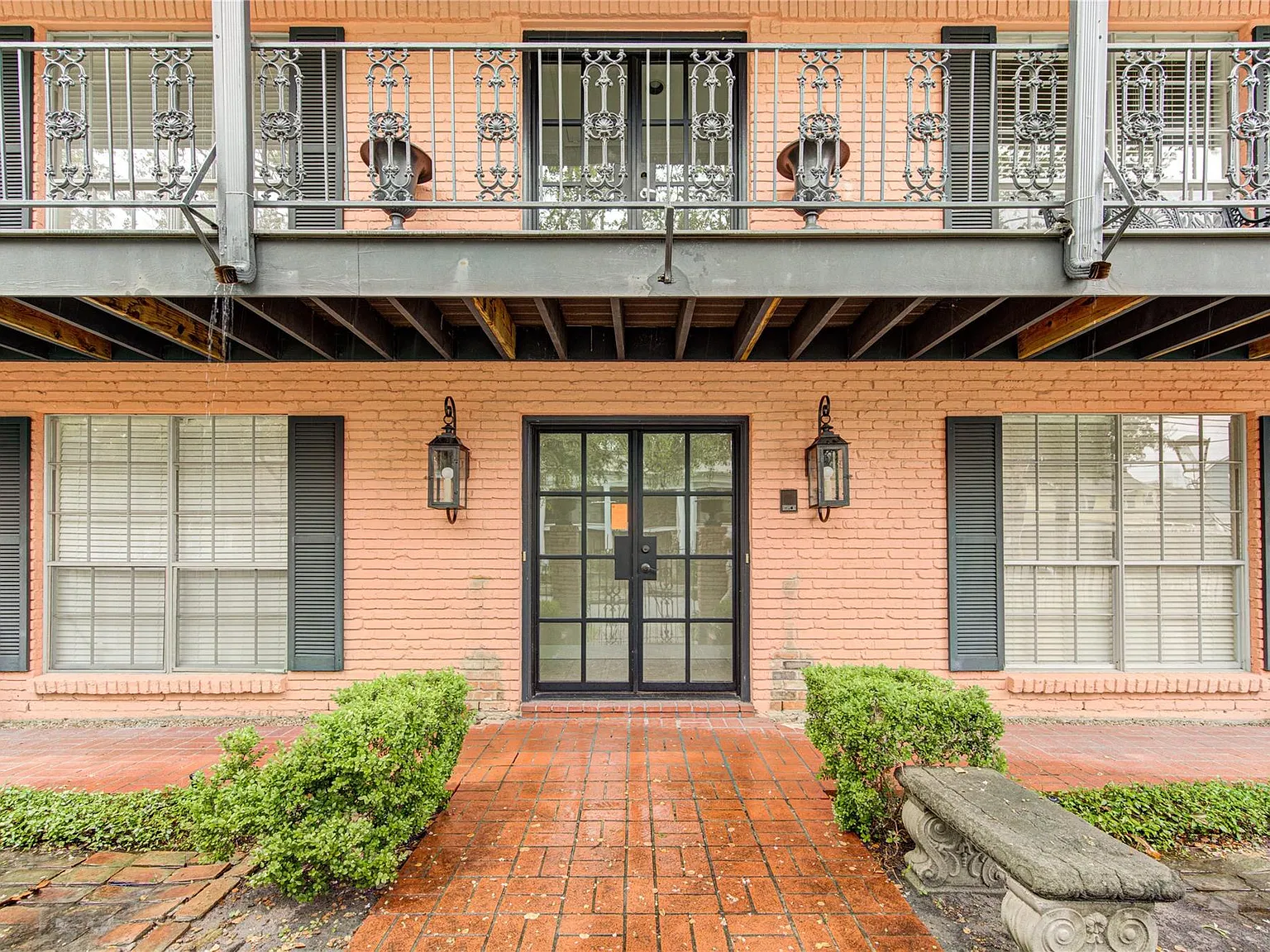 1 bed, 1.0 bath, 650 sqft, $1,450 — Photo 2