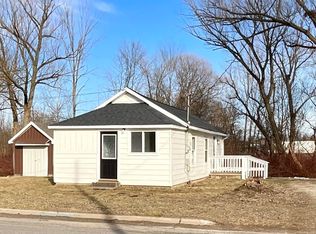 88 N 5th St NE, Cedar Springs, MI