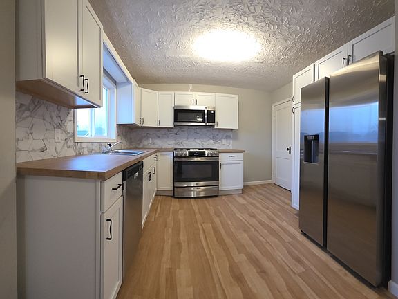 2nd image of 607 4th St