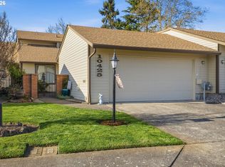 10425 SW Greenleaf Ter, Tigard, OR
