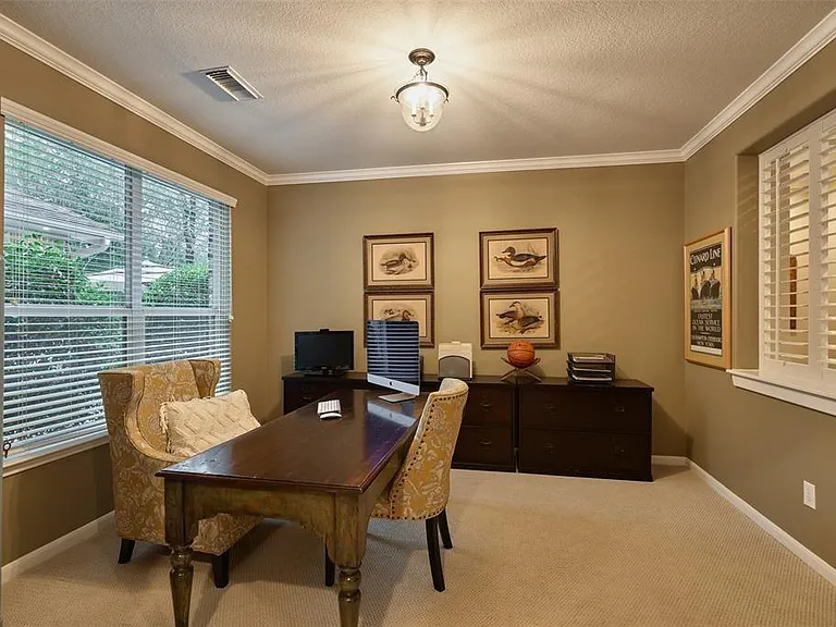 43 S Longsford Cir — Photo 5