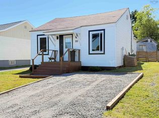 99 Cedar St, Pictou, NS B0K1X0