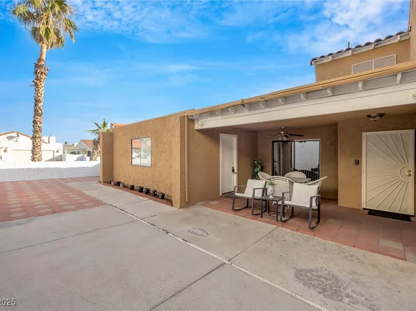 5145 Tennis Ct E, Las Vegas, NV 89120