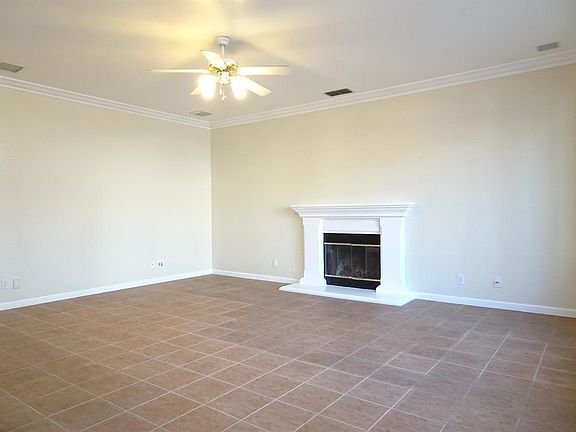 3rd image of 2331 Babson Dr