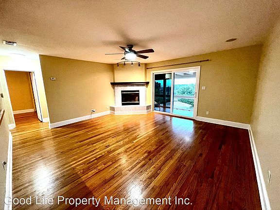 4th image of 3366 McGraw St