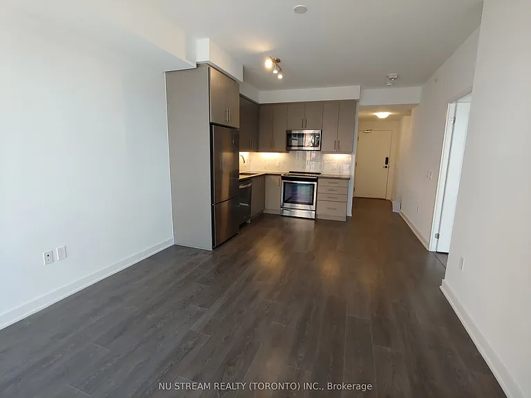 85 Oneida Cres #706 — Photo 5