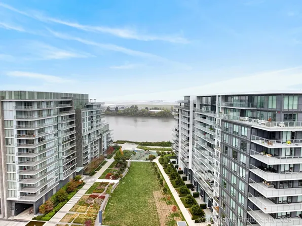 6688 Pearson Way #1204, Richmond, BC V7C 0E5