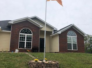 60 Duke Dr, Fort Mitchell, AL 36856