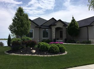 520 N 100th St, Lincoln, NE 68527