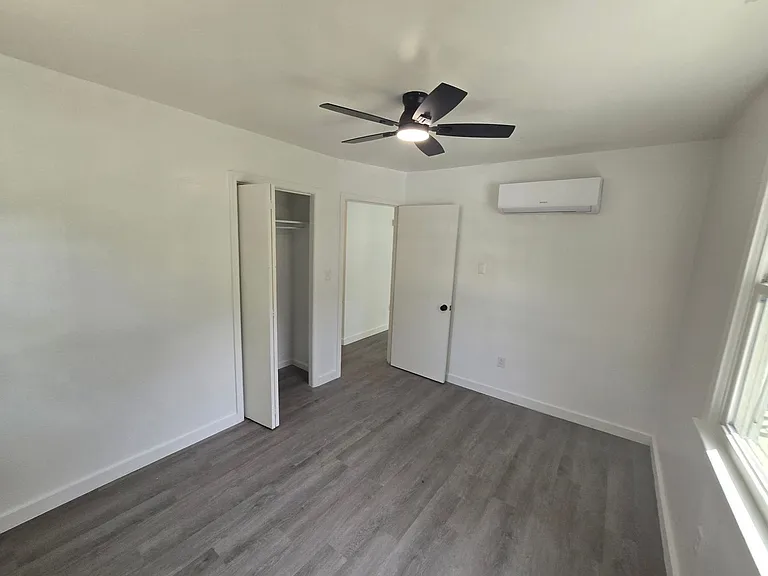 4422 Baxter Rd — Photo 3