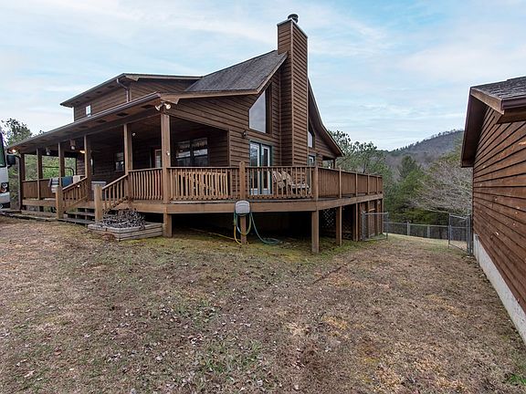 3rd image of 180 Kaitlan Ln