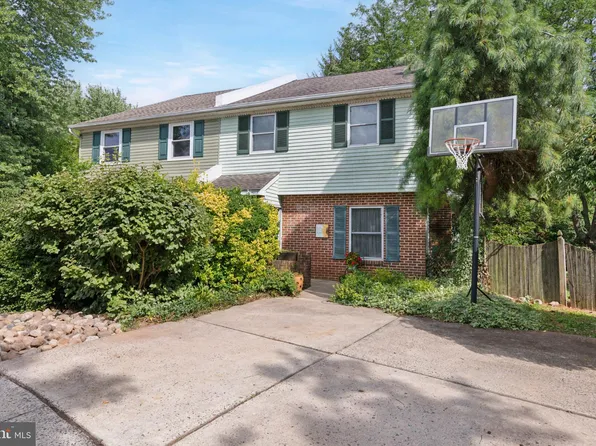 4015 Salem Cir, Harleysville, PA 19438