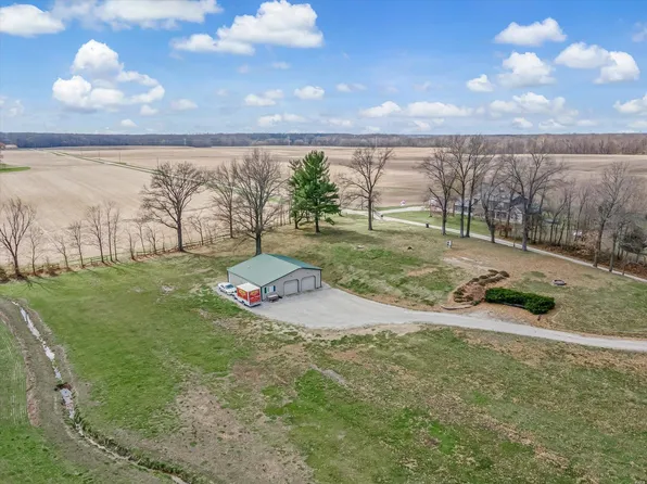 2524 Peony Rd, Coulterville, IL 62237