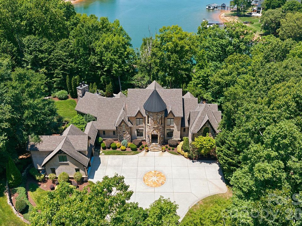 1st image of 172 Tennessee Cir